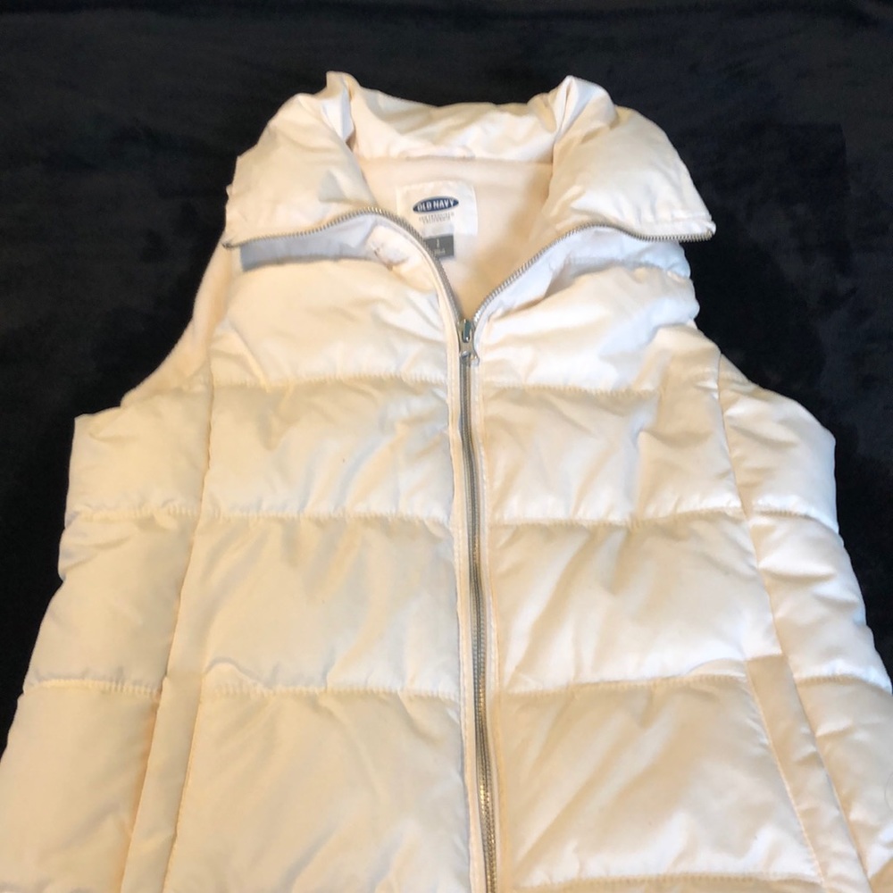 Old Navy: White Puffer Vest